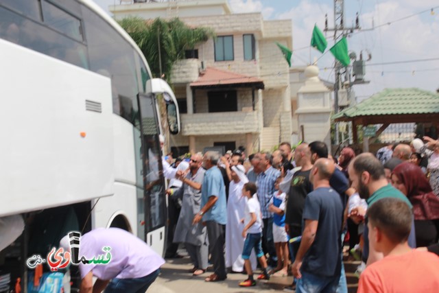 كفرقاسم -فيديو : حجا مبرور وسعيا مشكورا .. حجاج حافلة الحاج احمد الصوص تصل البلدة بسلام ودموع الفرح تغمر الجميع 